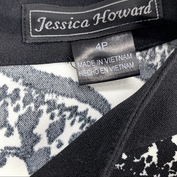 Jessica Howard Medallion Shift Summer Dress. - Picture 5 of 8